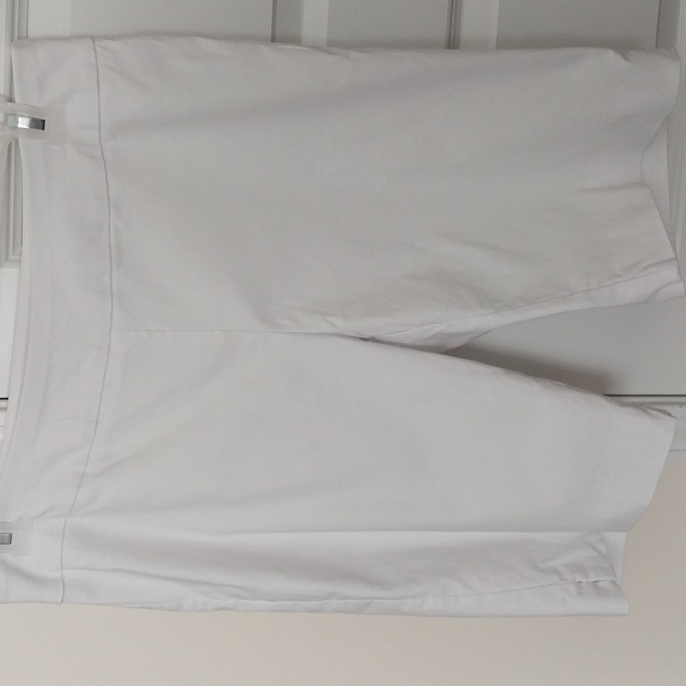 White Bermuda shorts